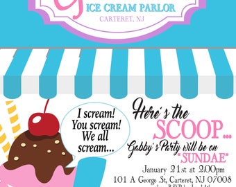 Op de afbeelding: Een kleurrijke uitnodiging voor een 4e verjaardagsfeestje in een ijssalon genaamd "Gabriella's Ice Cream Parlor". De uitnodiging toont een cartoon-ijsje met een kers op de top en de tekst "Here's the scoop... Gabby's Party will be on "SUNDAE" January 21st at 2:00pm 101 A George St, Carteret, NJ 07008 please RSVP by Jan 14th".