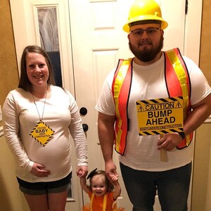Pregnancy announcement Halloween Costume, Baby Under Construction Halloween Costume image 2