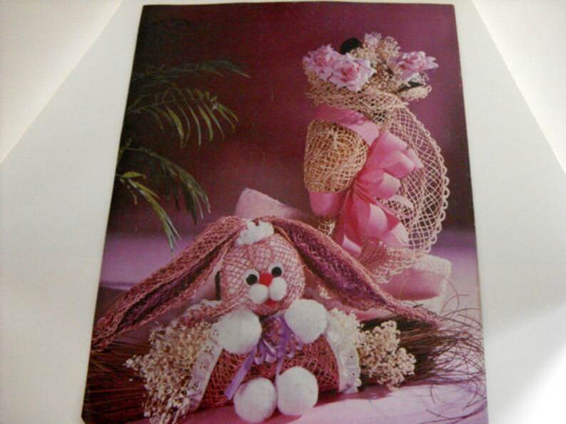 Mat Creations MM1241 Leisure Arts vintage craft pattern book by Virginia Walker, party favor basket, sachet, clown, beach bag, bunny image 5