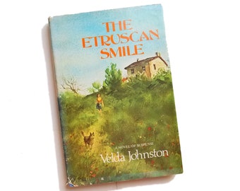 The Etruscan Smile: A Novel of Suspense - Velda Johnston, sisters, Italy, Tuscany, mystery novel, romance suspense book, gift under 15