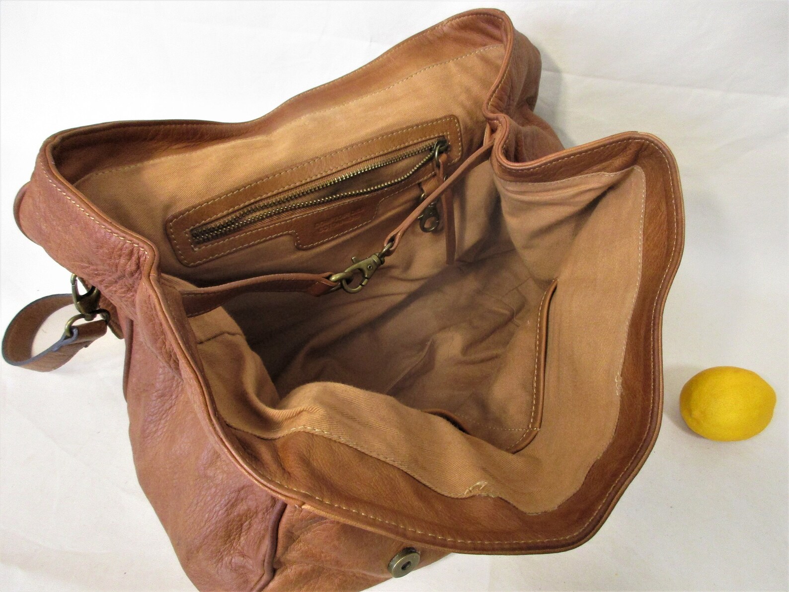 Vintage soft tan leather large satchel / overnight bag / Etsy