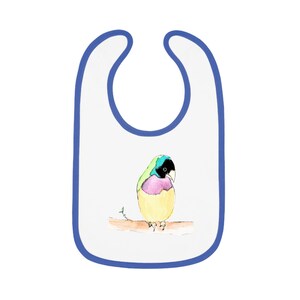 カラフルな鳥のデザインが施されたかわいいベビービブ。ギフト、ベビーシャワー、授乳時間、幼児の必需品に最適。環境に優しい。