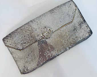 Vintage Whiting and Davis Silver Finish Purse.  A Classic Evening piece of Glamour. FAB