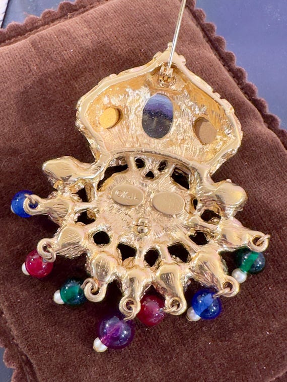 Vintage Kenneth Jay Lane Brooch: Regal Rhinestone… - image 5