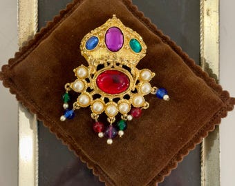 Vintage Kenneth Jay Lane Brooch: Regal Rhinestone & Pearl KJL Pin