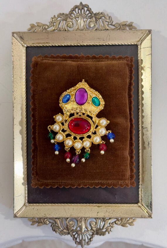 Vintage Kenneth Jay Lane Brooch: Regal Rhinestone… - image 9
