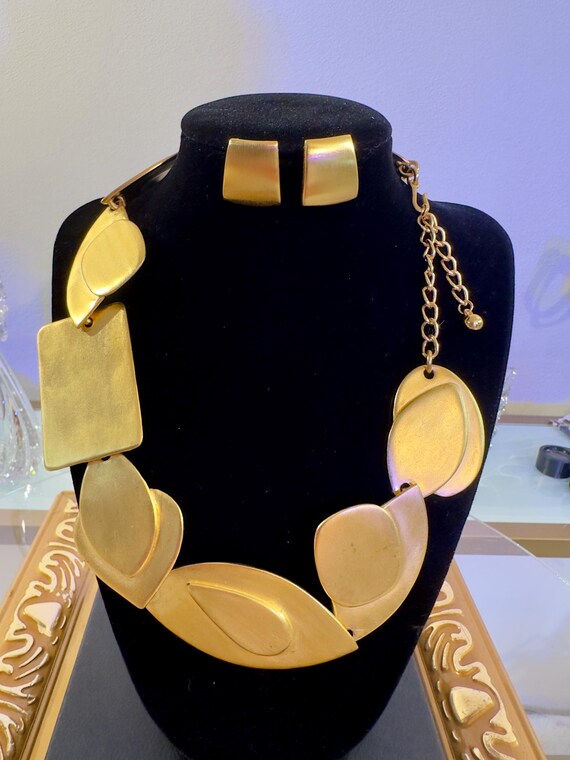 Vintage Kenneth Jay Lane Gold Geometric Necklace … - image 7