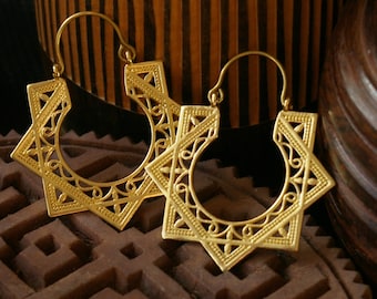 Boucles d'oreilles en laiton - Boucles créoles dorées - Bijoux festival - Etoile arabesque - Bijoux Boho Hippie - Cadeau pour Elle