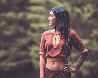 Blusa bohemia con escote pronunciado en la espalda - Top de manga corta color terracota ocre, estilo vintage moderno