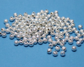 50 x Stardust Perle, ca. 4 mm, silberfarben, Metall