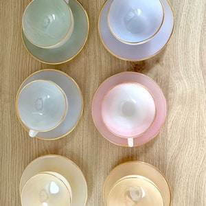 Vintage Retro   kitsch French Arcopal Tea cups and saucers