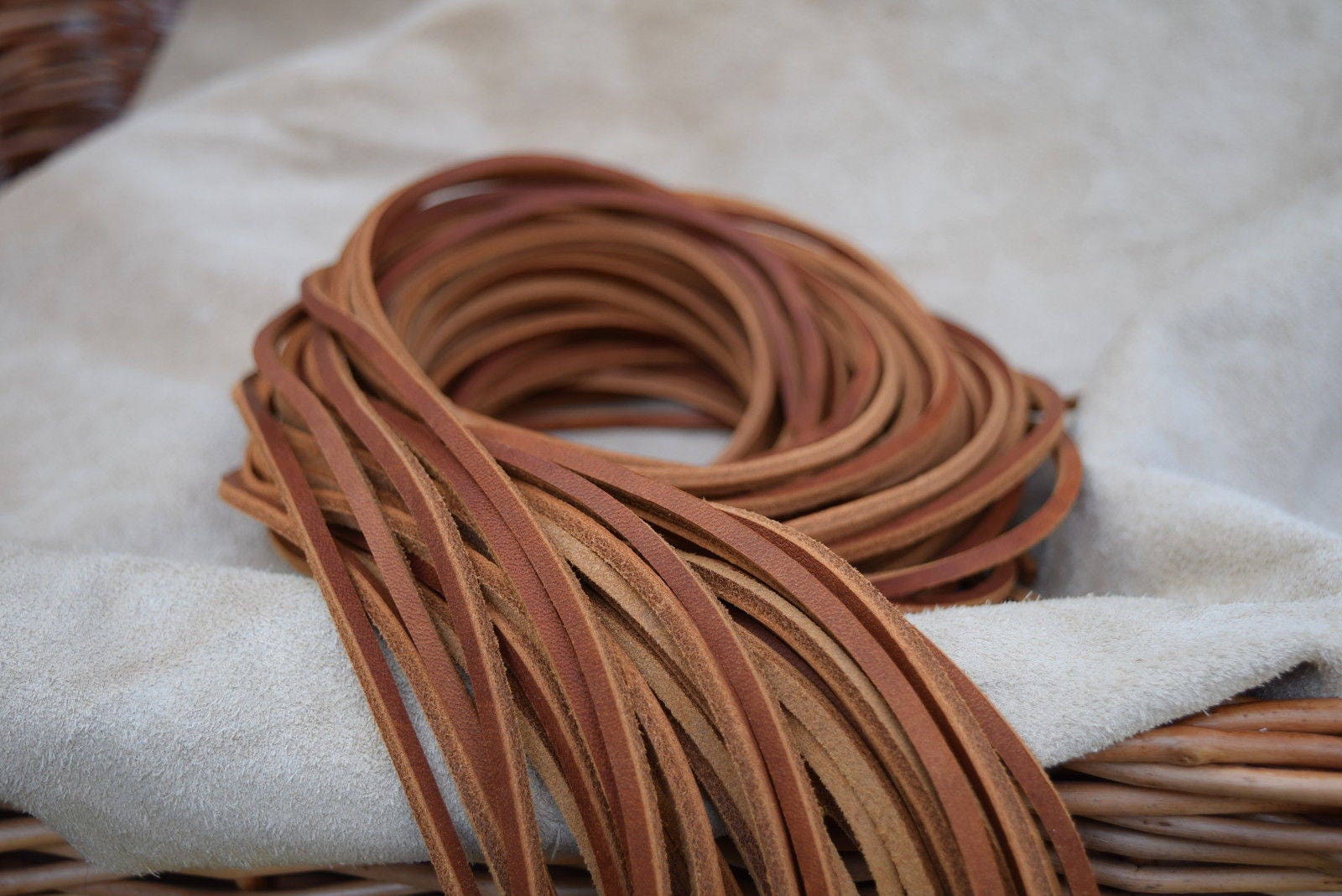 Shoe and Boot Laces Heavy Duty Leather 4 mm Round Brown