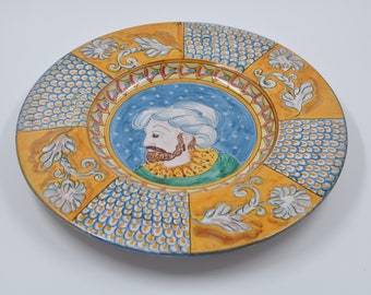 Grand plat en majolique italien - Homme au turban - Style Renaissance traditionnel - Sicile - Regalbuto Ceramiche MILLA - Assiette murale en céramique italienne