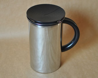 Pernille Vea for Menu - thermos jug - insulated coffee or tea pot - Danish design - cafetiere - Denmark - stainless steel