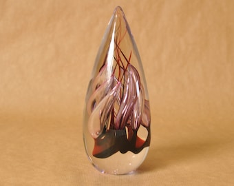 Studio Ahus Feuerskulptur von Hanne Dreutler & Arthur Zirnsack - schwedische Glaskunst Briefbeschwerer - lila, rot, rosa - 1990