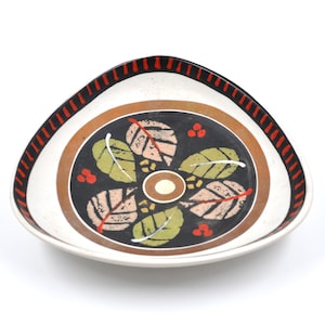 Dümler & Breiden Triangular Bowl - decor of leafs - 1960s - West German pottery - Duemler
