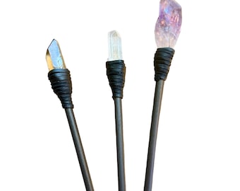 Varita para el cabello con punta de cristal, varilla de madera envuelta en cuero vegano