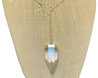 Quarz Kristall Sechseck Punkt Pendel Lariat Y-Halskette mit 14K Gold gefüllt Satelliten Kette & Ring Mittelstück.