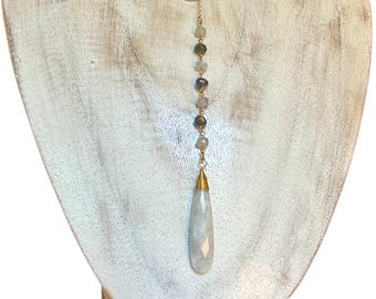 Moonstone/Labradorite beaded teardrop pendulum lariat Y necklace, 14 KGF cable chain & ring centerpiece.