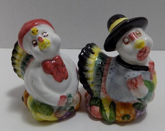 Vintage Ceramic Turkeys Salt & Pepper Shakers