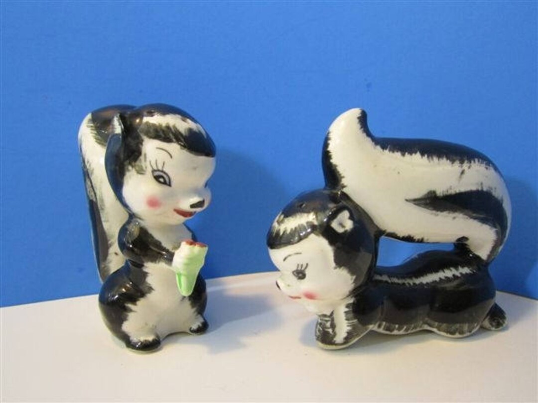 Vintage Ceramic Skunks Salt & Pepper Shakers Etsy