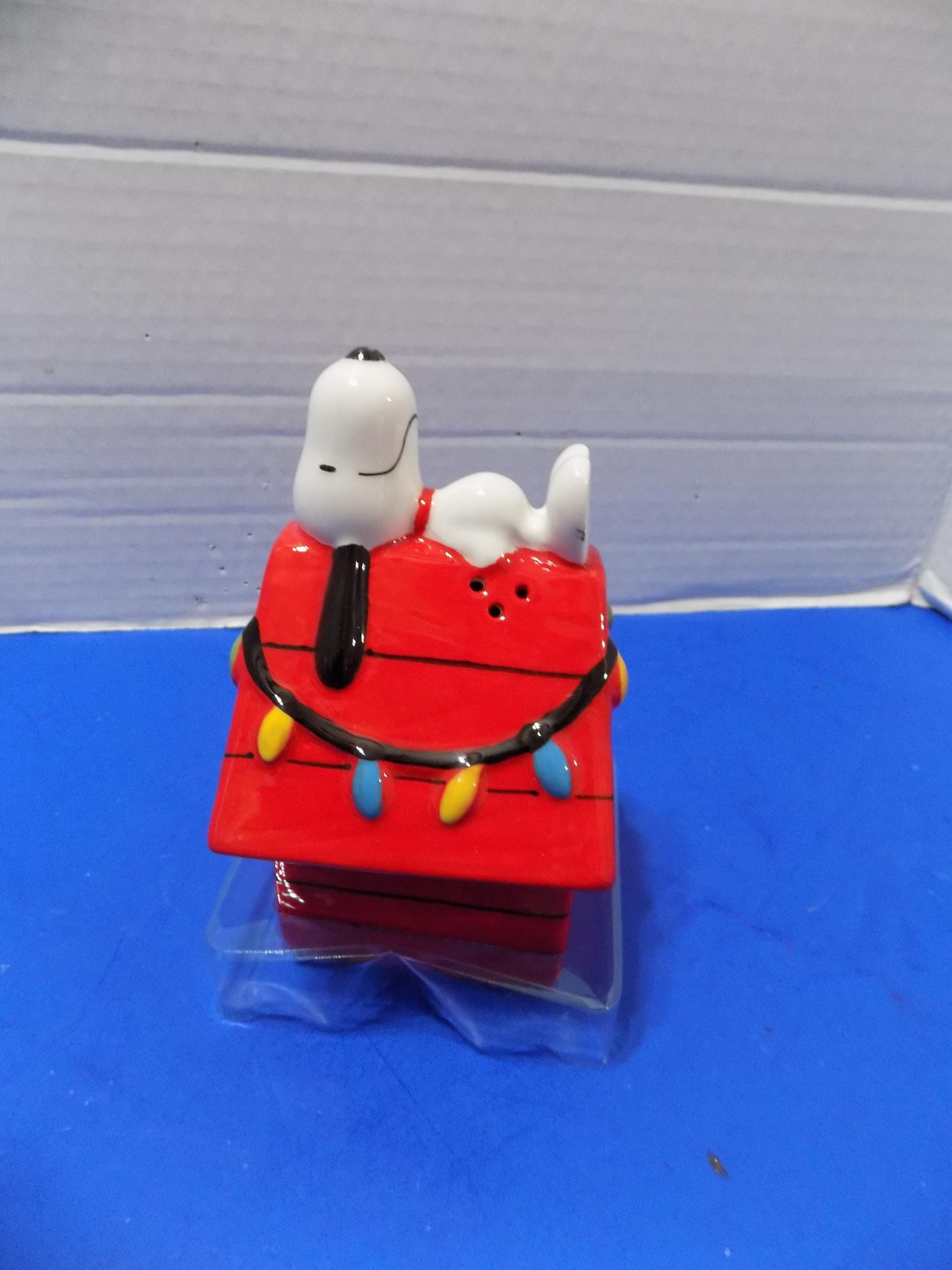Vintage Ceramic Snoopy House - Etsy
