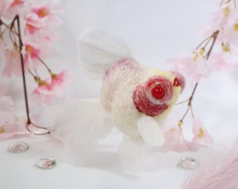 White pop-eyed Wool Felt Goldfish Needle Felting Miniature Fish Art aqarium artdoll demetyoubi