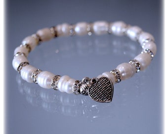 Memorial Bracelet Sympathy Gift with Condolences Card for Loss of Loved One, Pearl Bracelet with Heart Charm, Gift Boxed