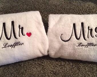 Embroidered/Personalized Mr & Mrs Hand Towels, wedding towels, bride towel, anniversary gift, bridal shower gift, wedding gift,