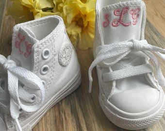 Flower girl shoes, Hi Top converse, PEARL toe, Ring Bearer shoes, Chucks sneakers, Custom Kid sneakersConverse