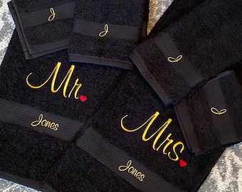 Embroidered towels, Monogrammed towels,  Wedding Gift Towels, Bridal gift, Bridal shower, house warming gift, anniversary gift, Mr and Mrs