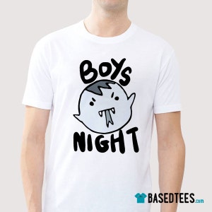 Könnte beinhalten: Weißes T-Shirt mit einer schwarz-weißen Illustration eines Gespenstes mit Zähnen und dem aufgedruckten Text "Boys Night".