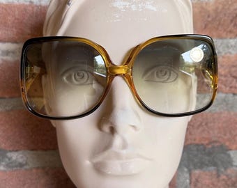 Persol Vintage Sunglasses P211 1970s Big Square Jet Set Shades Optyl Yellow To Brown Light Green Gradient Lenses Deadstock Made In Italy