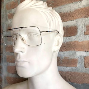Lozza Martini Racing Acropolis 80s Frame, Italian Rally Eyewear, Ultra Thin Satin Silver Metal, luxury Enamel Detail image 9