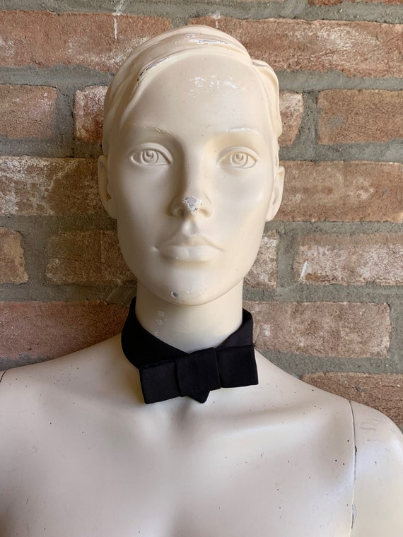 gucci women bow, silk bow, black bow, tie bow