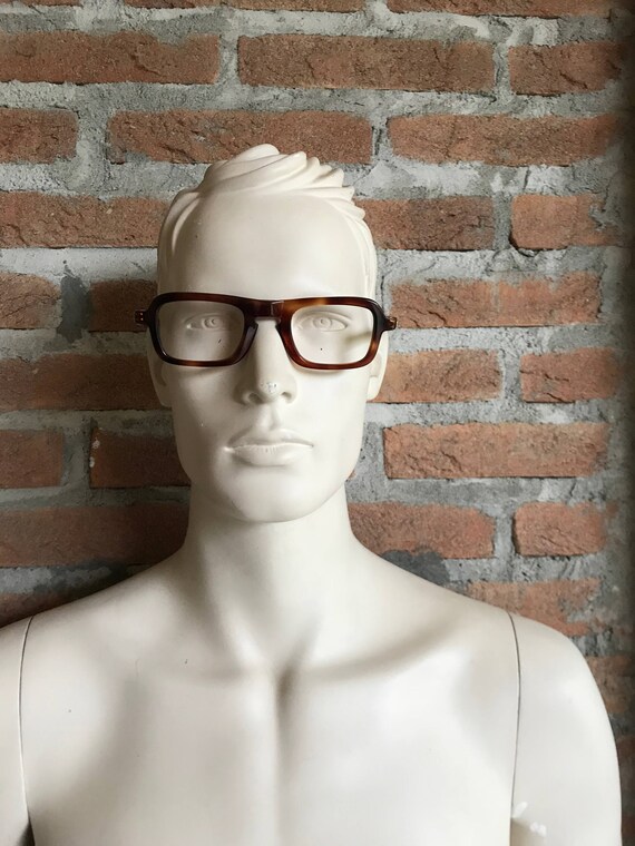 tortoiseshel pattern eyeframe, rare vintage 60's,