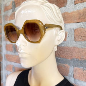 Christian Dior 2031-80 Optyl Stora Solglasögon Jaspisgröna Geometriska Båge 1970-tal Tillverkade i Tyskland Begagnade Utmärkta
