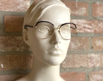 Vintage 60-tals Luxottica-glasögon, pannbågar, guldfärgad metall och sköldpaddsmönster, NOS damglasögon, tillverkade i Italien