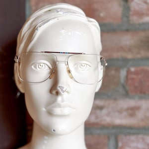 Lozza Martini Racing Acropolis 80s Frame, Italian Rally Eyewear, Ultra Thin Satin Silver Metal, luxury Enamel Detail image 3