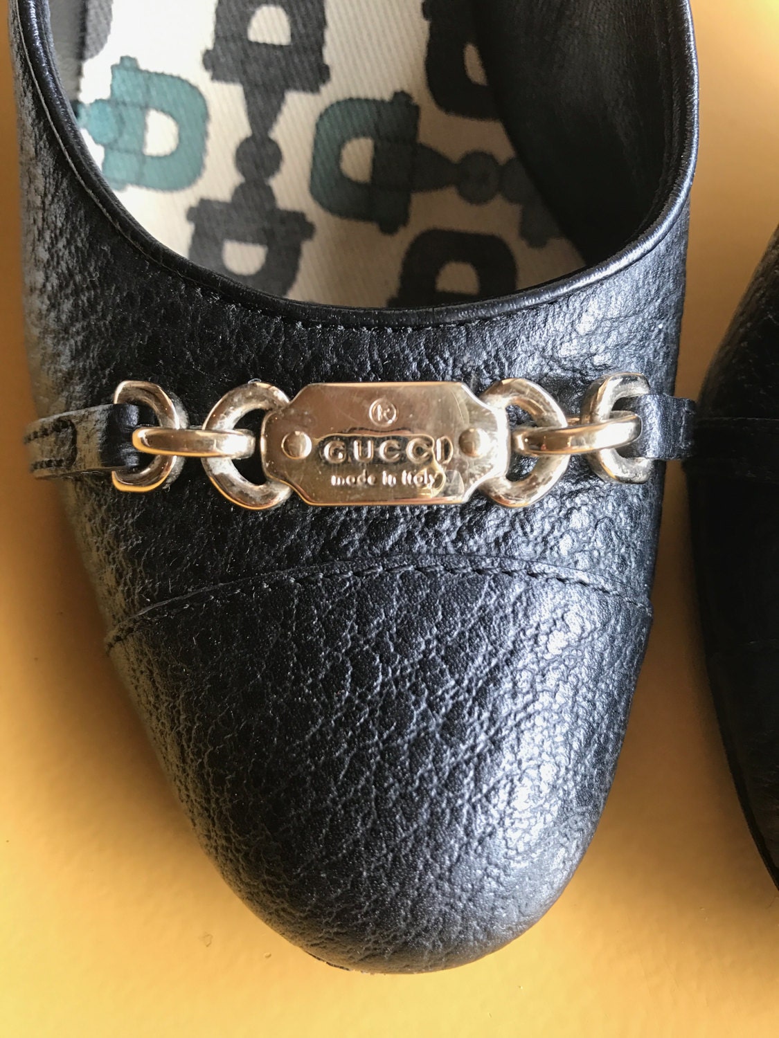  Gucci Cinturón de piel Microguccissima, negro (Nero), Negro - :  Ropa, Zapatos y Joyería