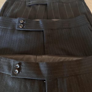 Pantalon Comme des Garçons vintage en laine et soie gris foncé à fines rayures, coupe droite, doublure cupro, AD2000, fabriqué au Japon, taille S image 8