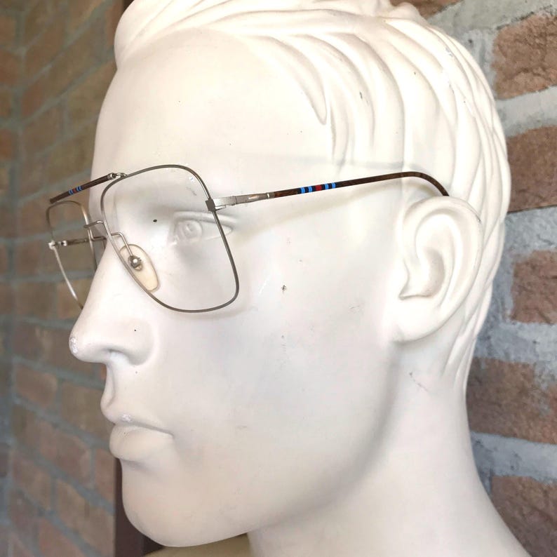 Lozza Martini Racing Acropolis 80s Frame, Italian Rally Eyewear, Ultra Thin Satin Silver Metal, luxury Enamel Detail image 4