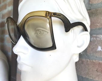 Christian Dior D09 Vintage Huge Oversized Round Sunglasses Amber To Dark Brown Gradient Optyl Sculptural Temples 1970s Pre Loved Good
