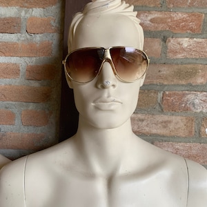 Porche Carrera unisex sunglasses, foldable sunglasses, vintage 80s, collectible sunglasses, gold tone metal, gradient sun-lenses, aviator