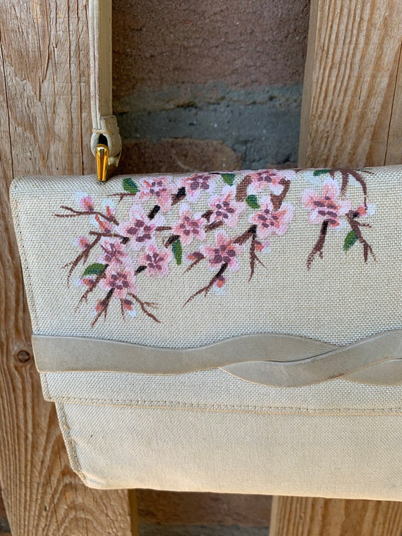 Vintage spring Gucci purse, original 60s