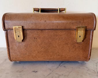 Gucci Kosmetikkoffer aus Pekari-Leder, zwei Messing-Druckverschlüsse, skulpturaler G-Schlüssel, Florenz, hergestellt in Italien, 1970er Jahre, gebraucht, exzellenter Zustand