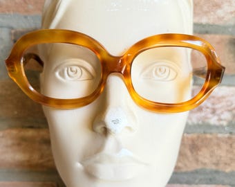 Gafas Pierre Cardin C12 NOS de los años 60, de acetato color ámbar miel, montura ovalada gruesa, estilo Space Age Mod, para mujer, fabricadas en Francia, sin usar, vintage.