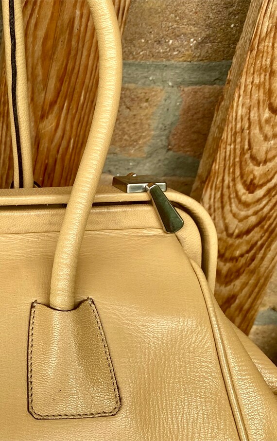 Prada Handbag Vintage Purse Tan Leather Handbag Prada Luggage Mint Condition Luxury Handbag Posh Vintage Purse Vintage 1990 2000 Etsy UK