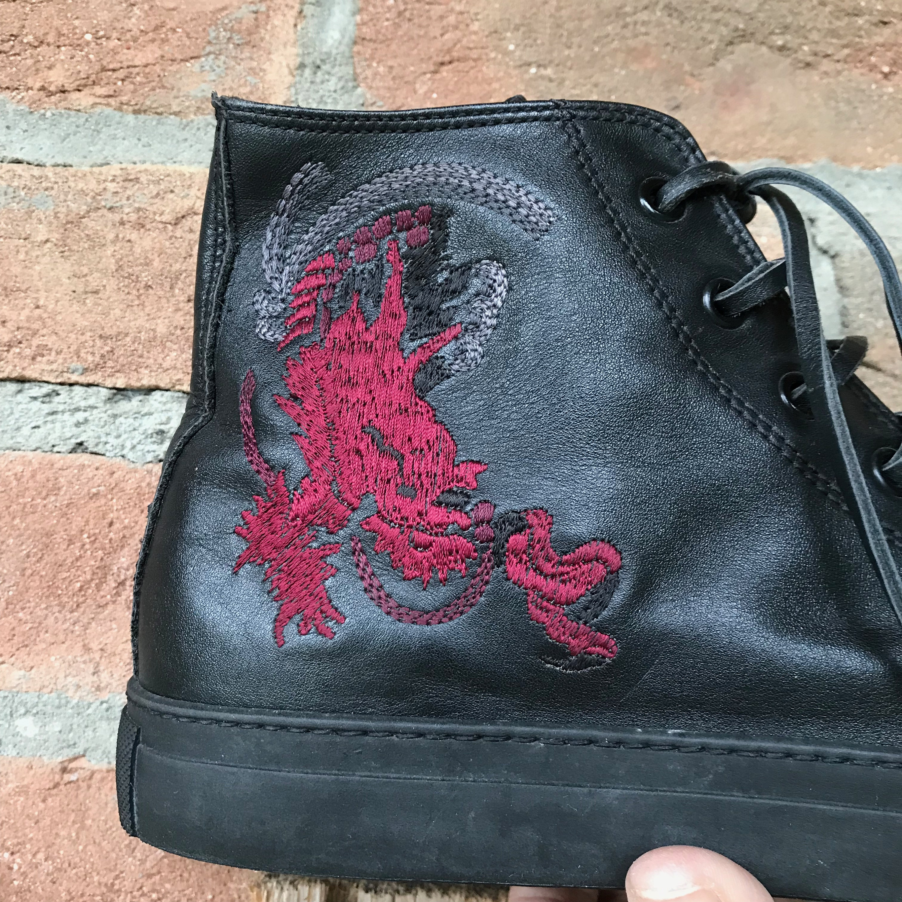 Gucci Leather Sneakers, Embellished With Embroidered Dragons Gucci Leather Sneakers, Embellished With Embroidered Dragons