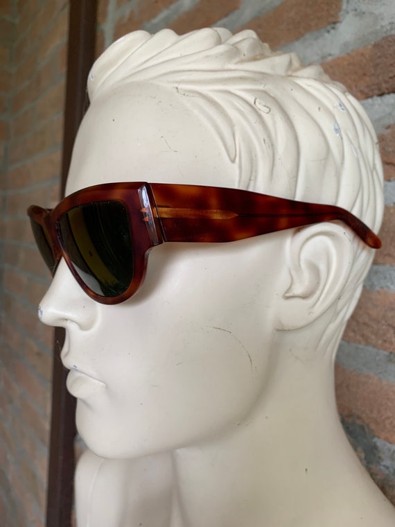 Ray-ban B&L Onyx Vintage Sunglasses, 1980s Tortoise Brown  display picture 2